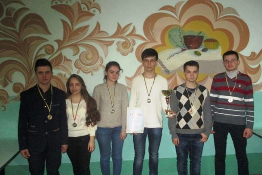 переможці «V.V.V.» та «Requiem for a pizza»